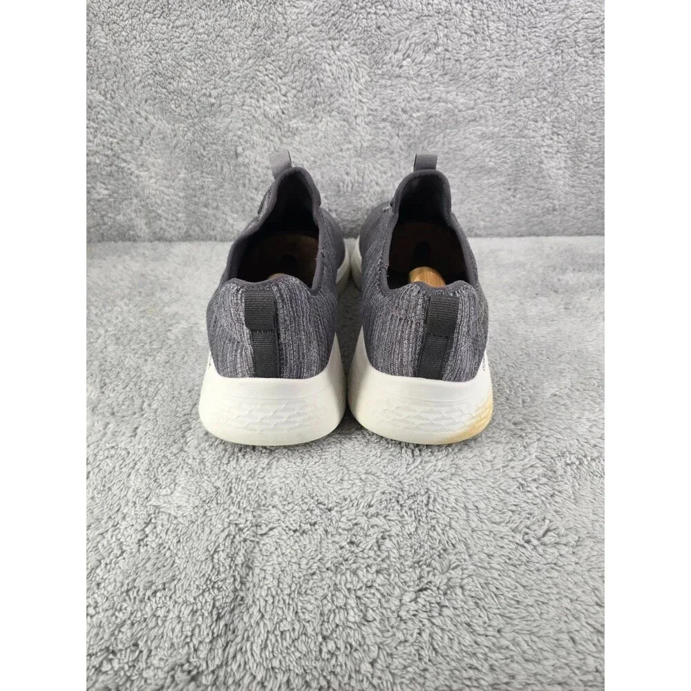 Skechers go walk
